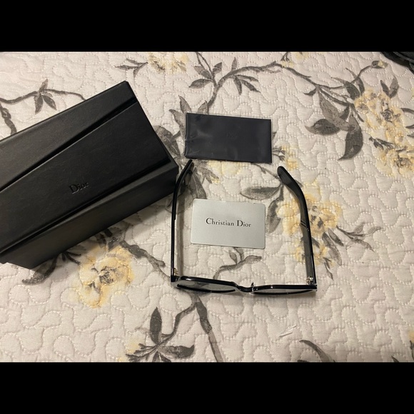 Christian Doir Sunglasses - Picture 4 of 8